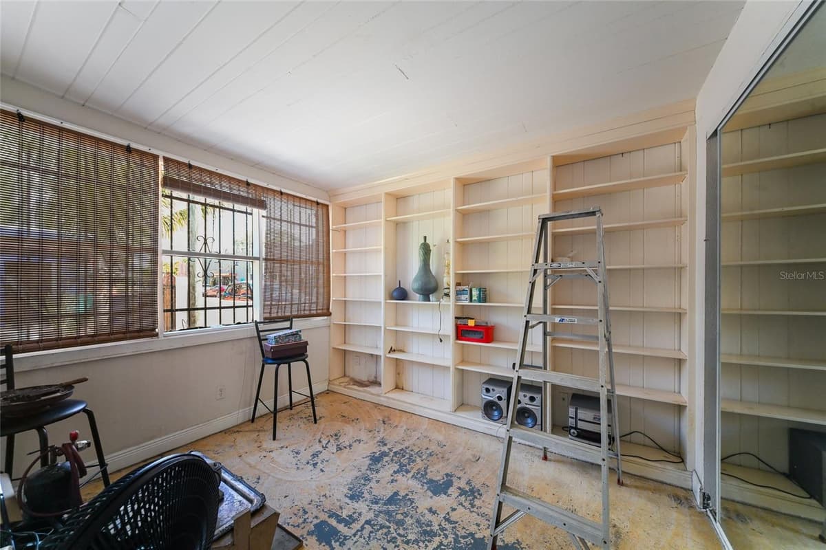 411 BURNS COURT — photo 14 of 19