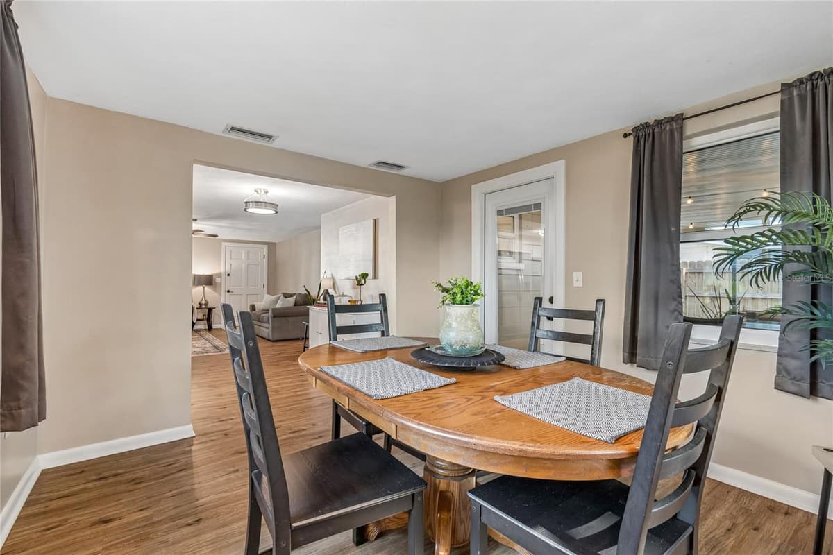 4812 ELMWOOD STREET — photo 15 of 31
