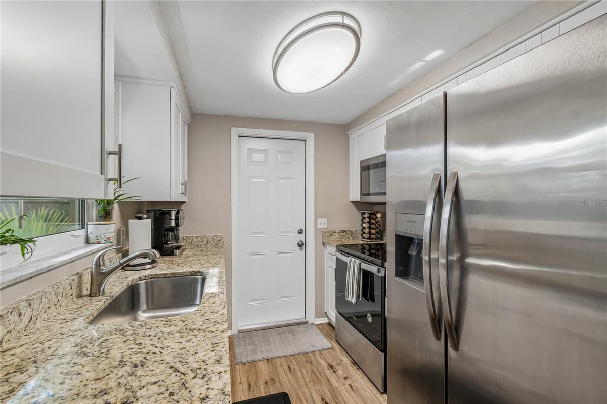 4812 ELMWOOD STREET — photo 12 of 31