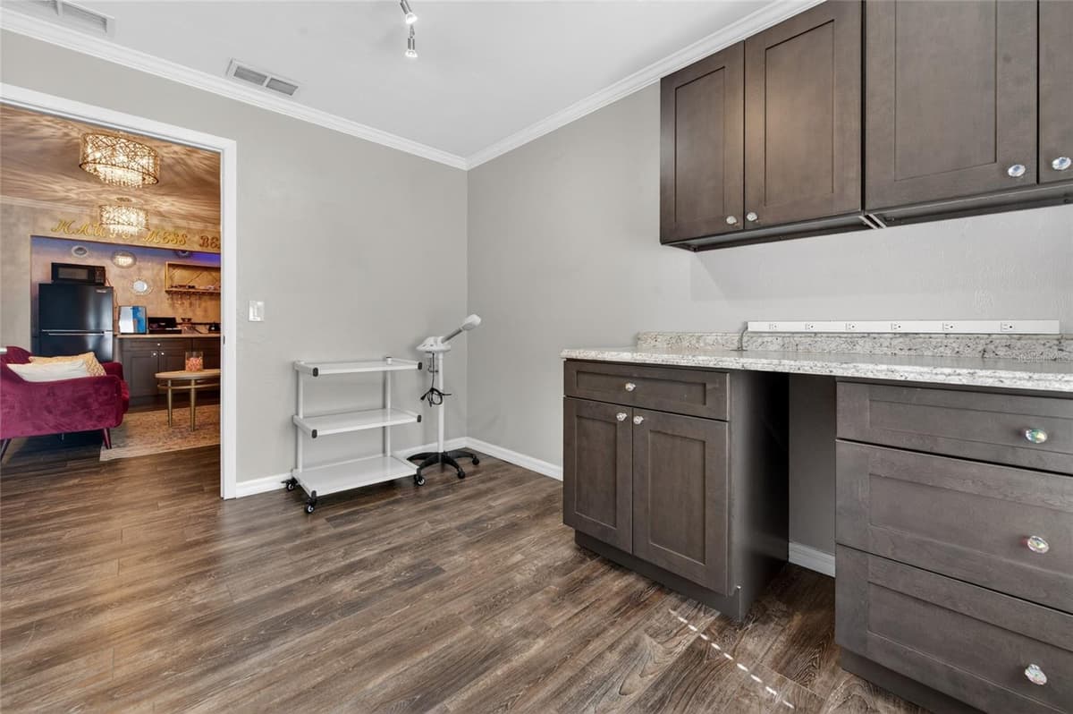 555 GRANADA BOULEVARD — photo 9 of 17