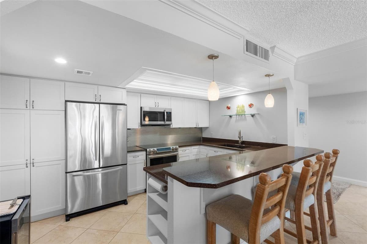 1430 GULF BOULEVARD — photo 7 of 51