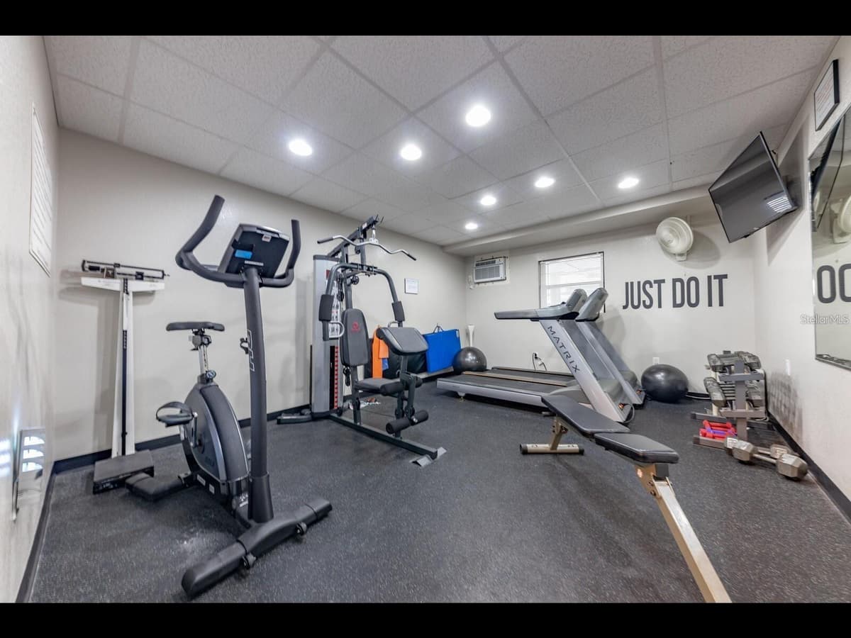 1430 GULF BOULEVARD — photo 41 of 51