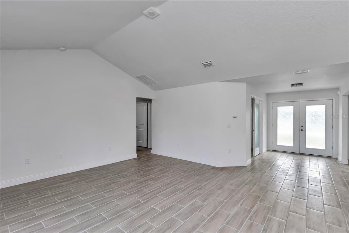 17694 25 CIRCLE — photo 19 of 41