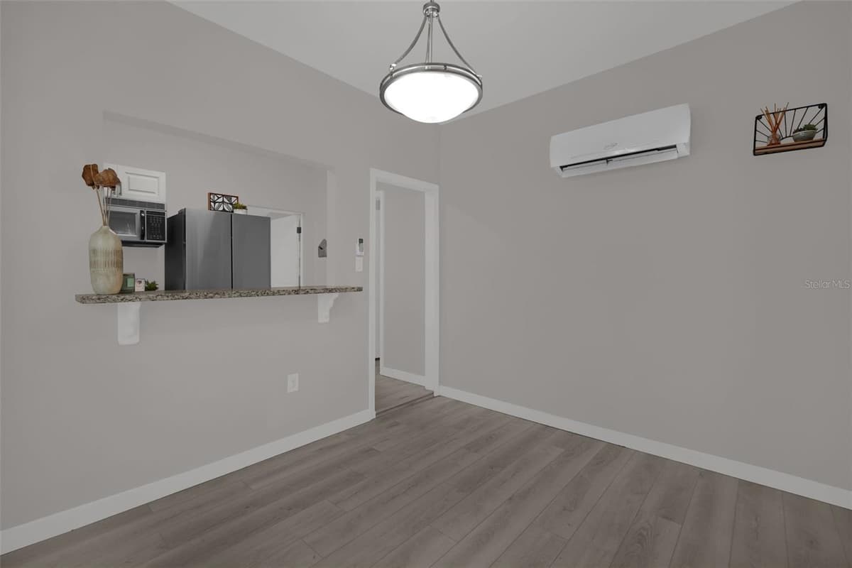 1416 6TH STREET — photo 7 of 28