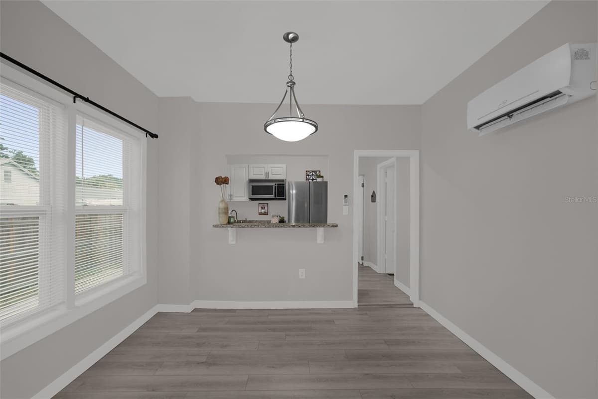 1416 6TH STREET — photo 6 of 28