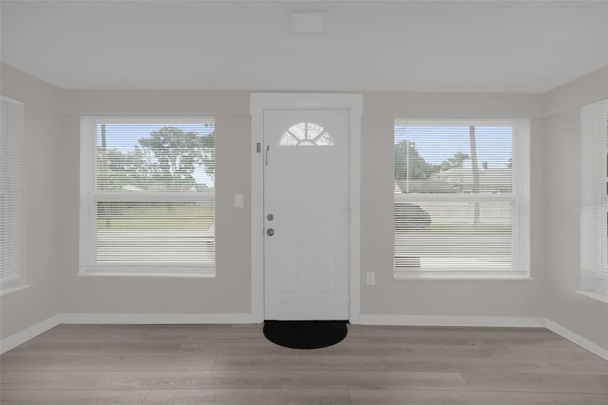 1416 6TH STREET — photo 3 of 28