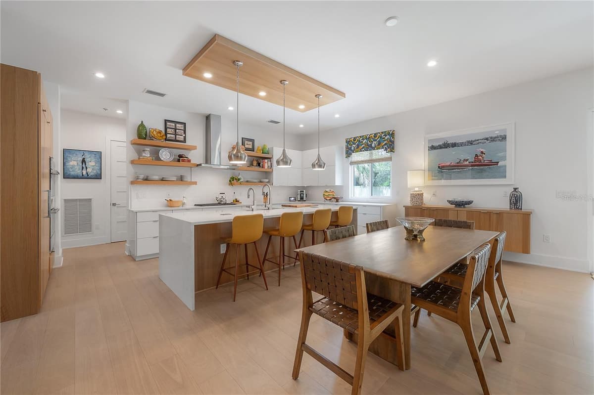 4207 JETTON AVENUE — photo 19 of 55