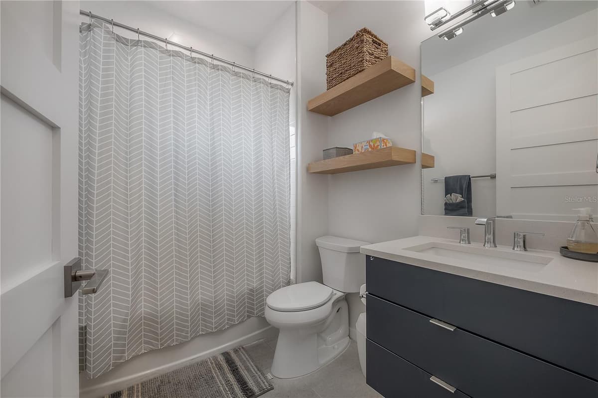 4207 JETTON AVENUE — photo 42 of 55