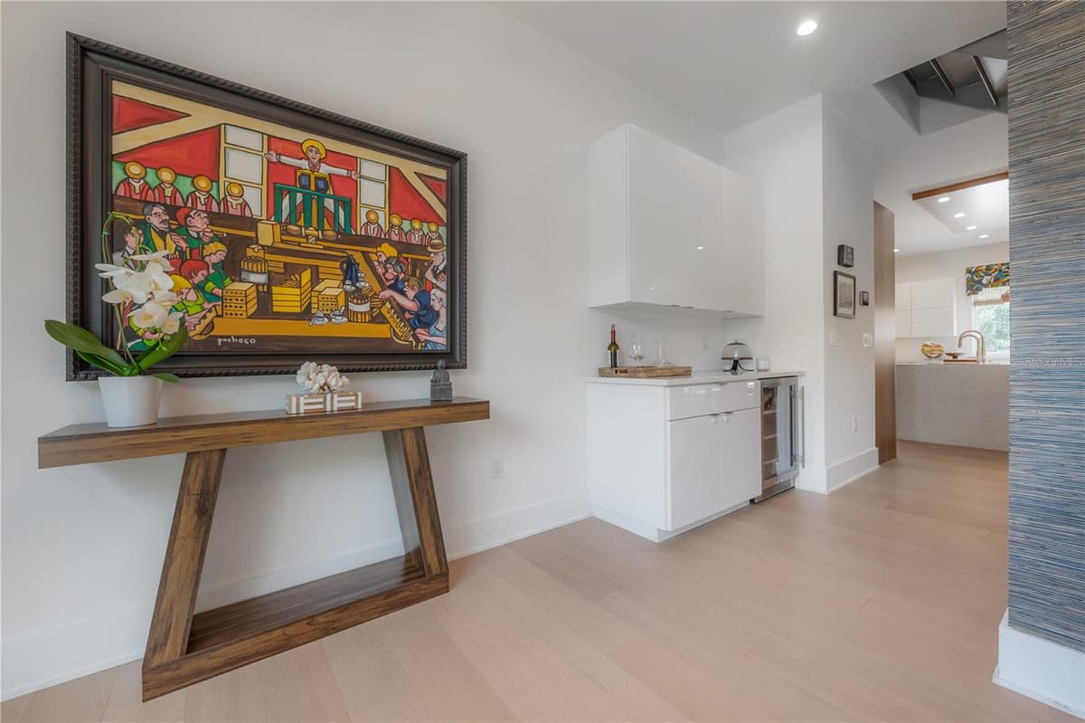 4207 JETTON AVENUE — photo 15 of 55