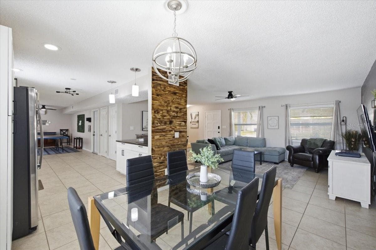 4710 TRAVERTINE DRIVE — photo 7 of 38
