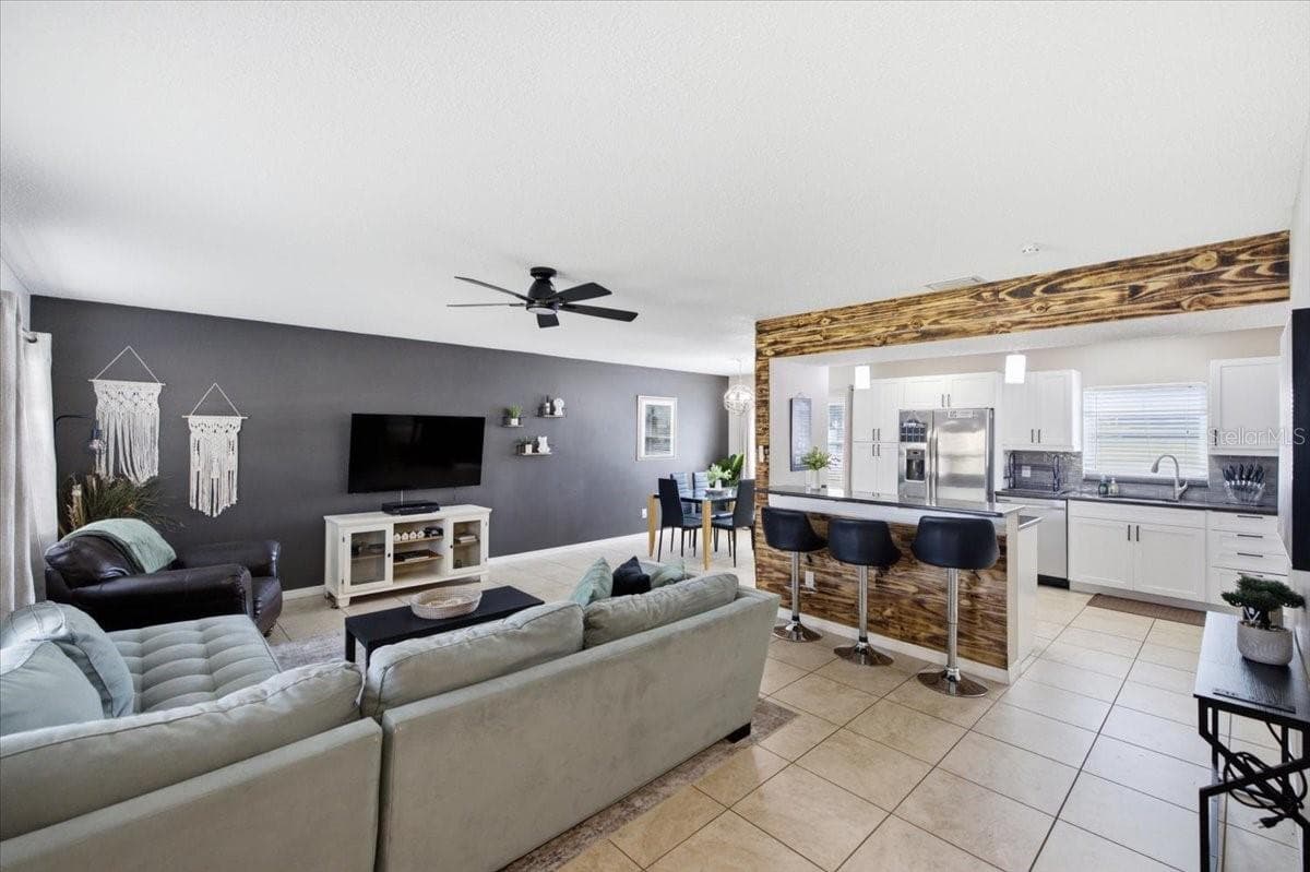 4710 TRAVERTINE DRIVE — photo 4 of 38