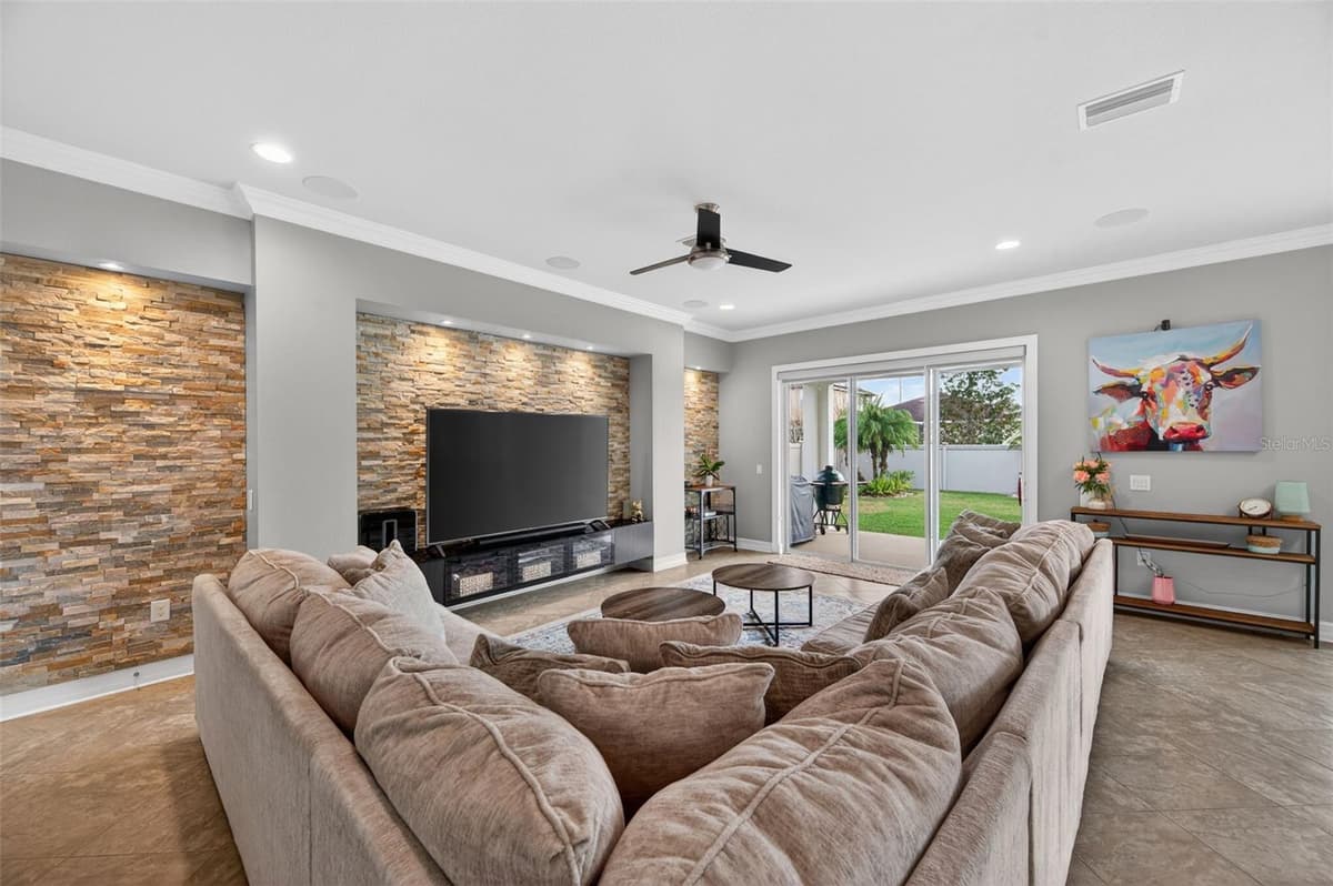 4020 EMPOLI COURT — photo 14 of 84