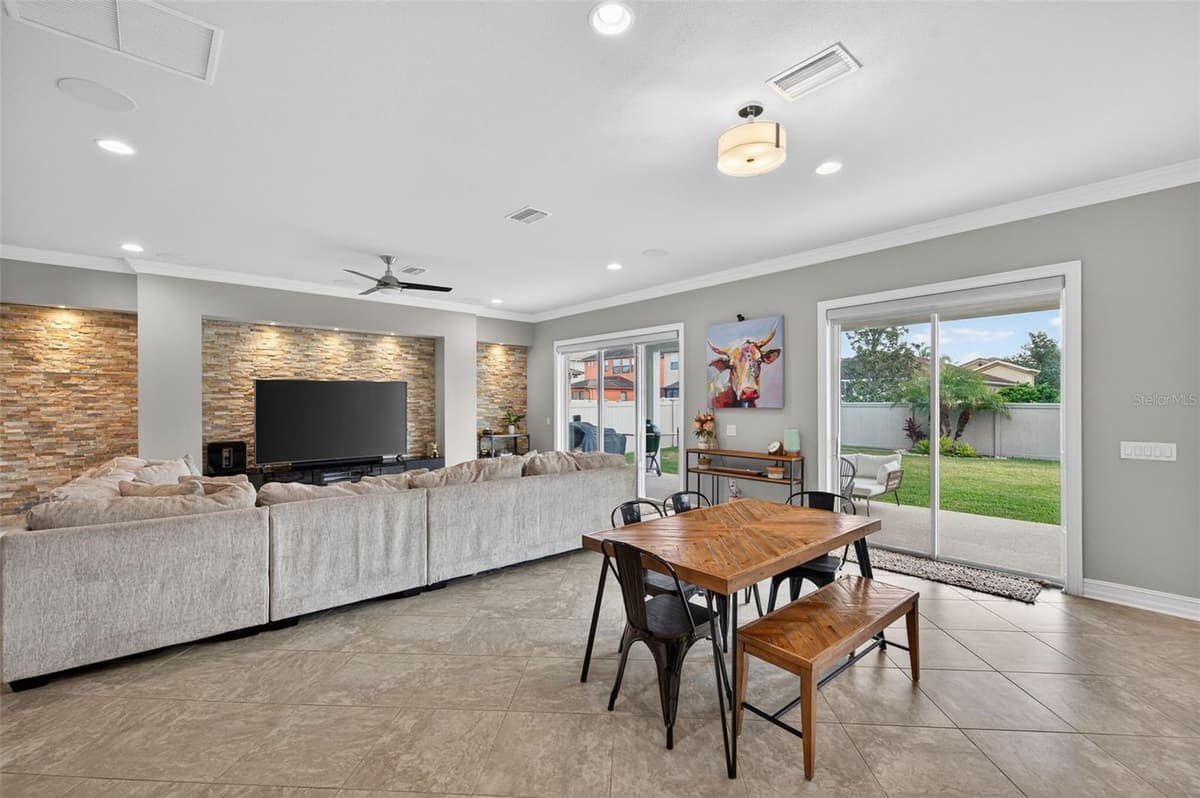 4020 EMPOLI COURT — photo 18 of 84