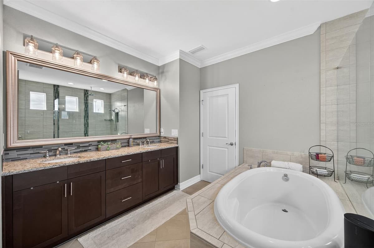 4020 EMPOLI COURT — photo 32 of 84