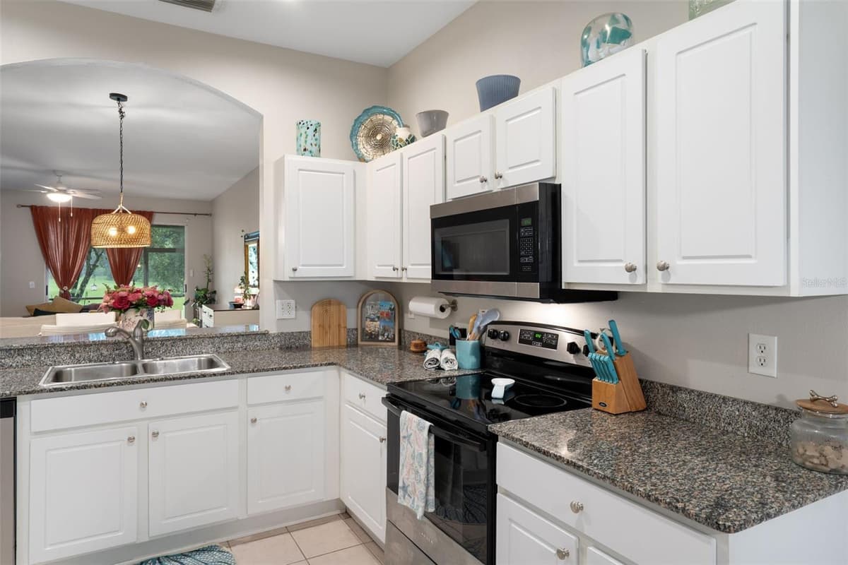 18105 NASSAU POINT DRIVE — photo 15 of 42