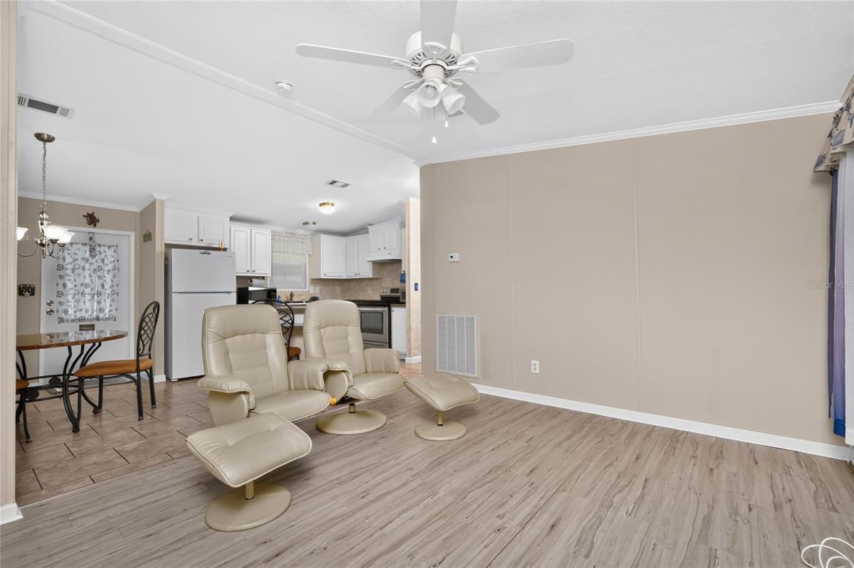 7464 DANVERS CIRCLE — photo 12 of 45