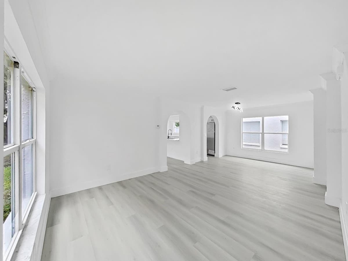 1612 PROWMORE DR — photo 3 of 27