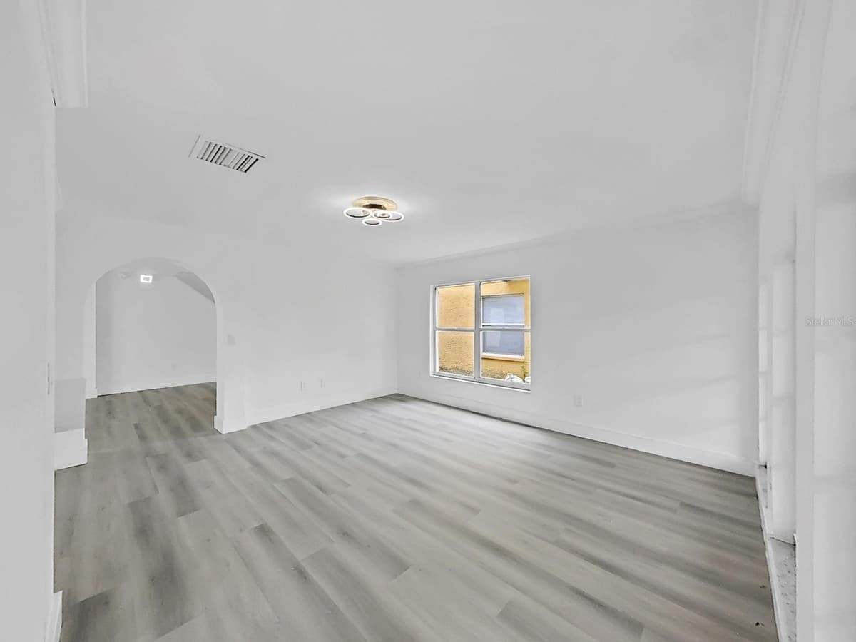 1612 PROWMORE DR — photo 14 of 27