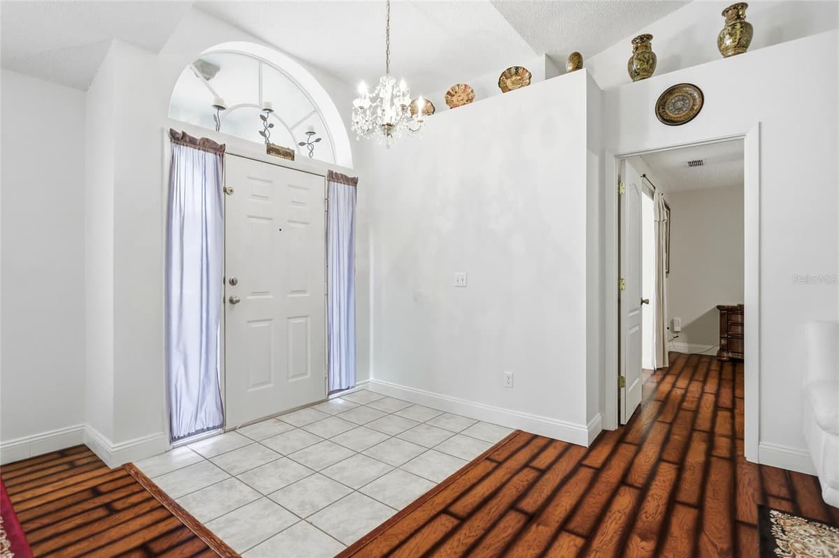 1331 COUNTRYRIDGE PLACE — photo 4 of 35
