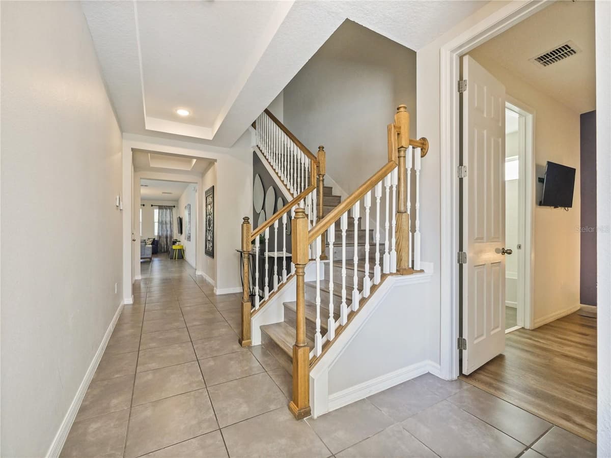 1810 SAWYER PALM PLACE — photo 2 of 35