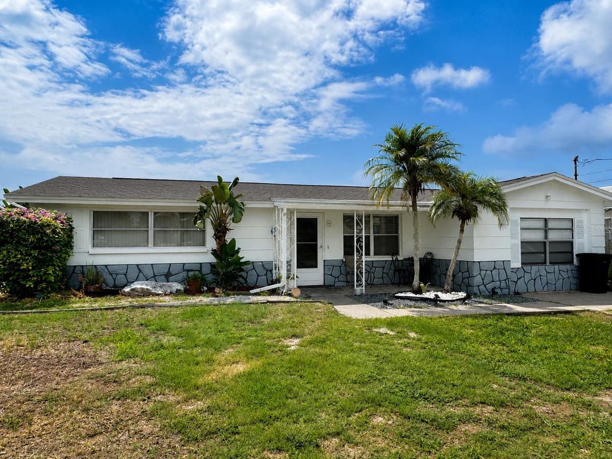 1345 BASSWOOD DRIVE — photo 1 of 26