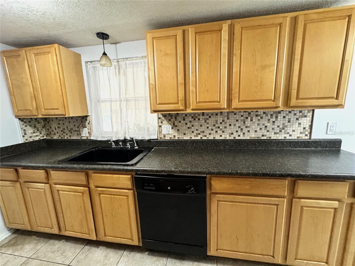 1345 BASSWOOD DRIVE — photo 13 of 26