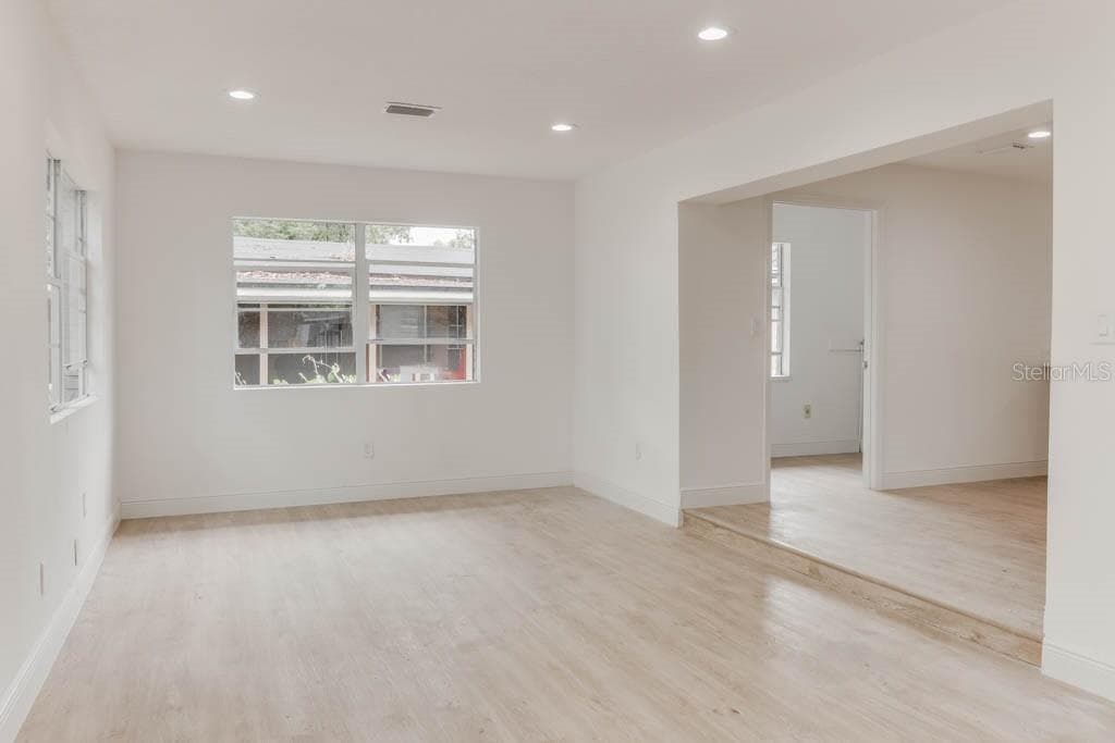 1255 PINE STREET — photo 2 of 9