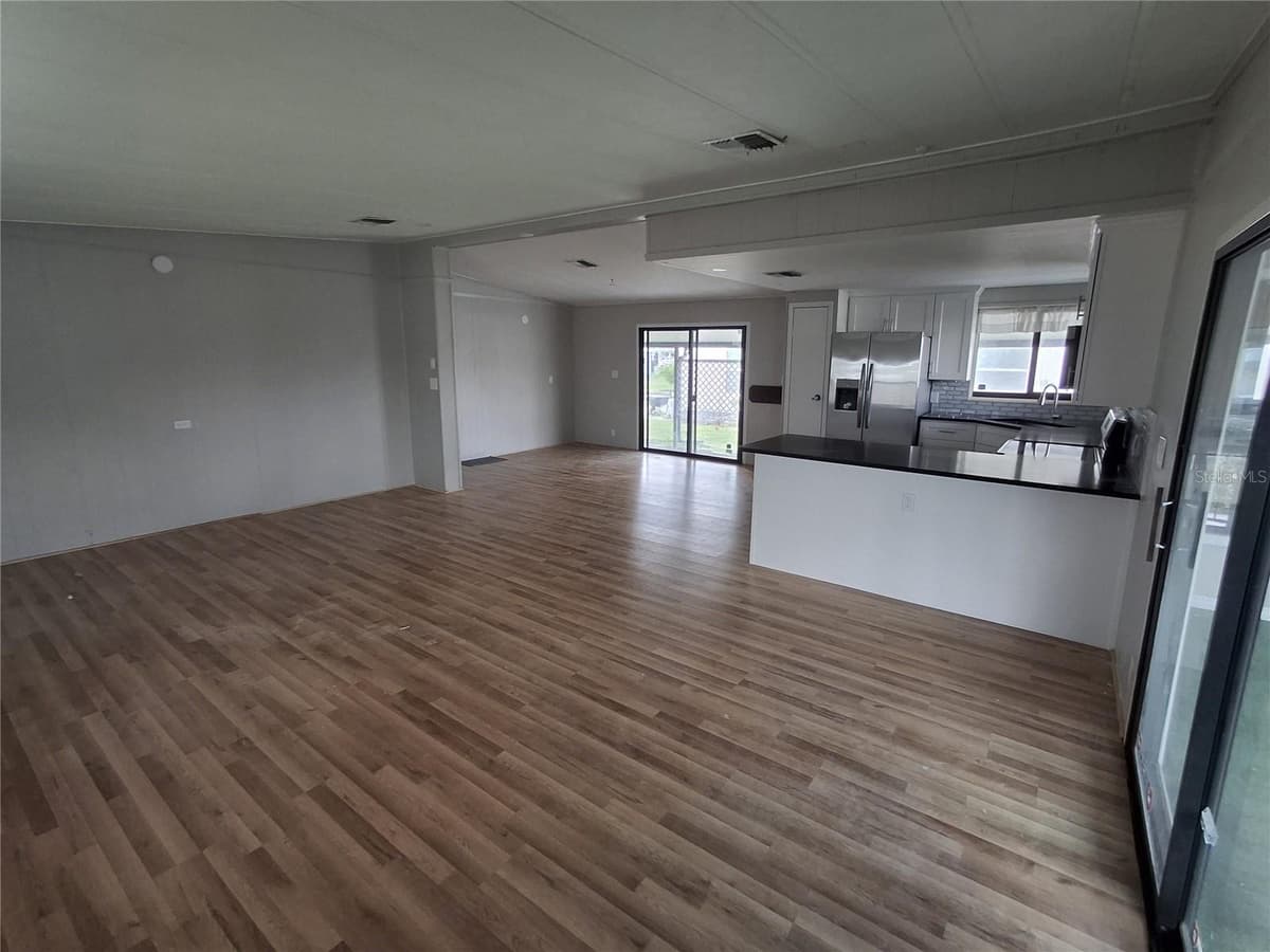 141 RAROTONGA ROAD — photo 3 of 20