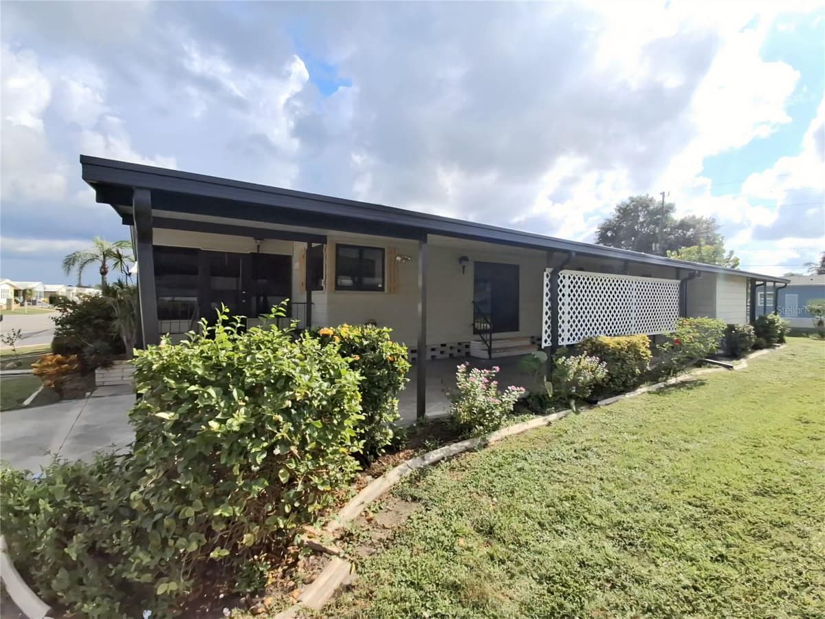 141 RAROTONGA ROAD — photo 2 of 20