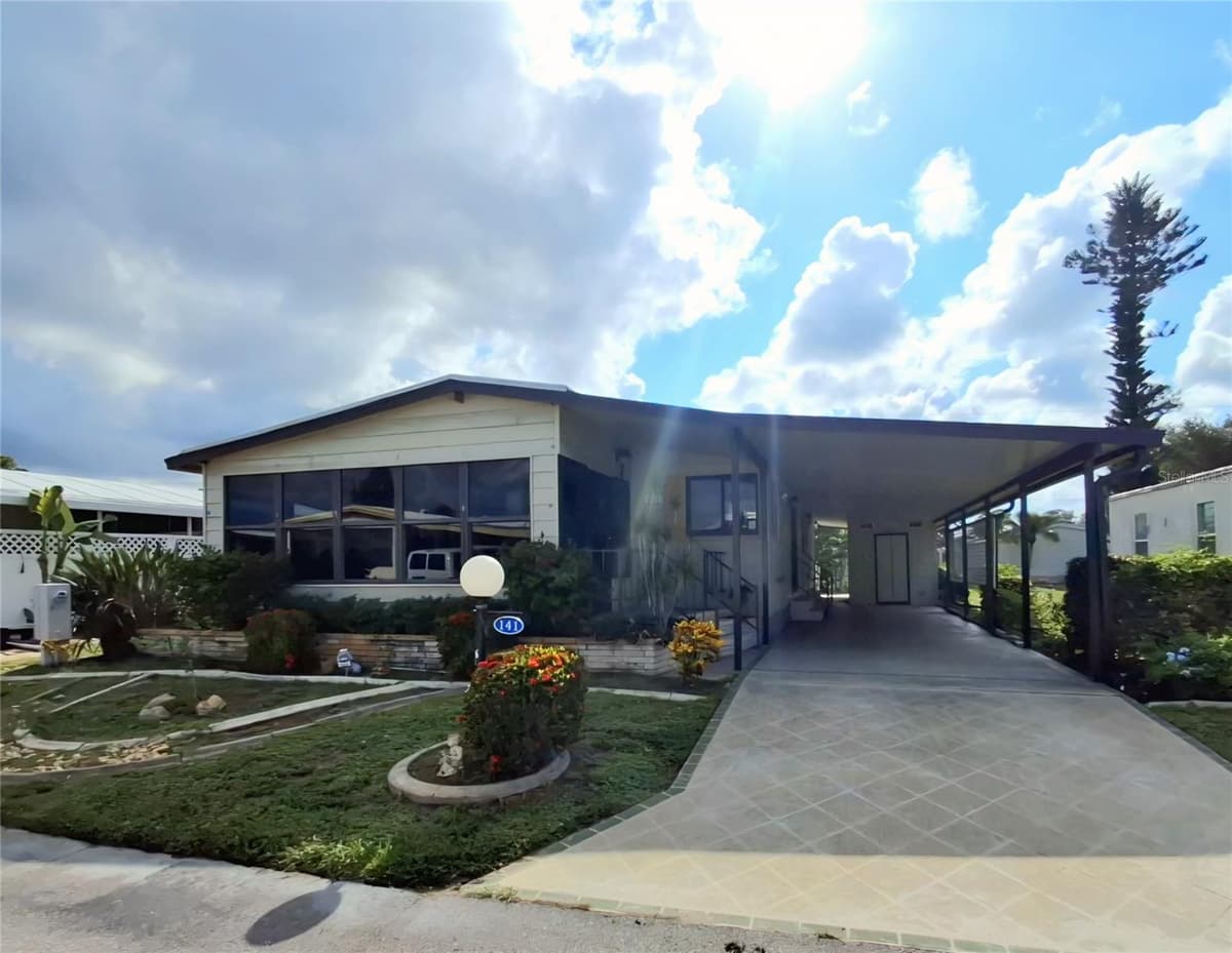 141 RAROTONGA ROAD — photo 1 of 20