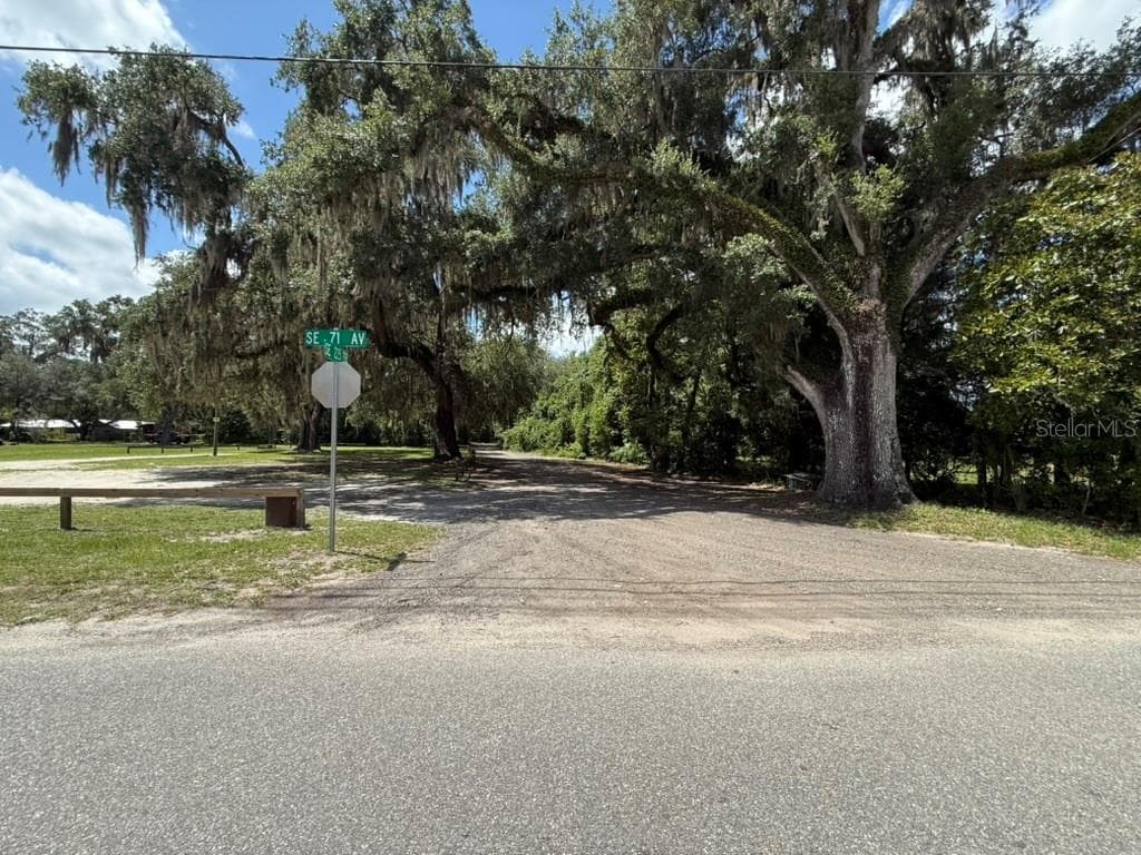 00 71ST AVENUE — photo 14 of 26