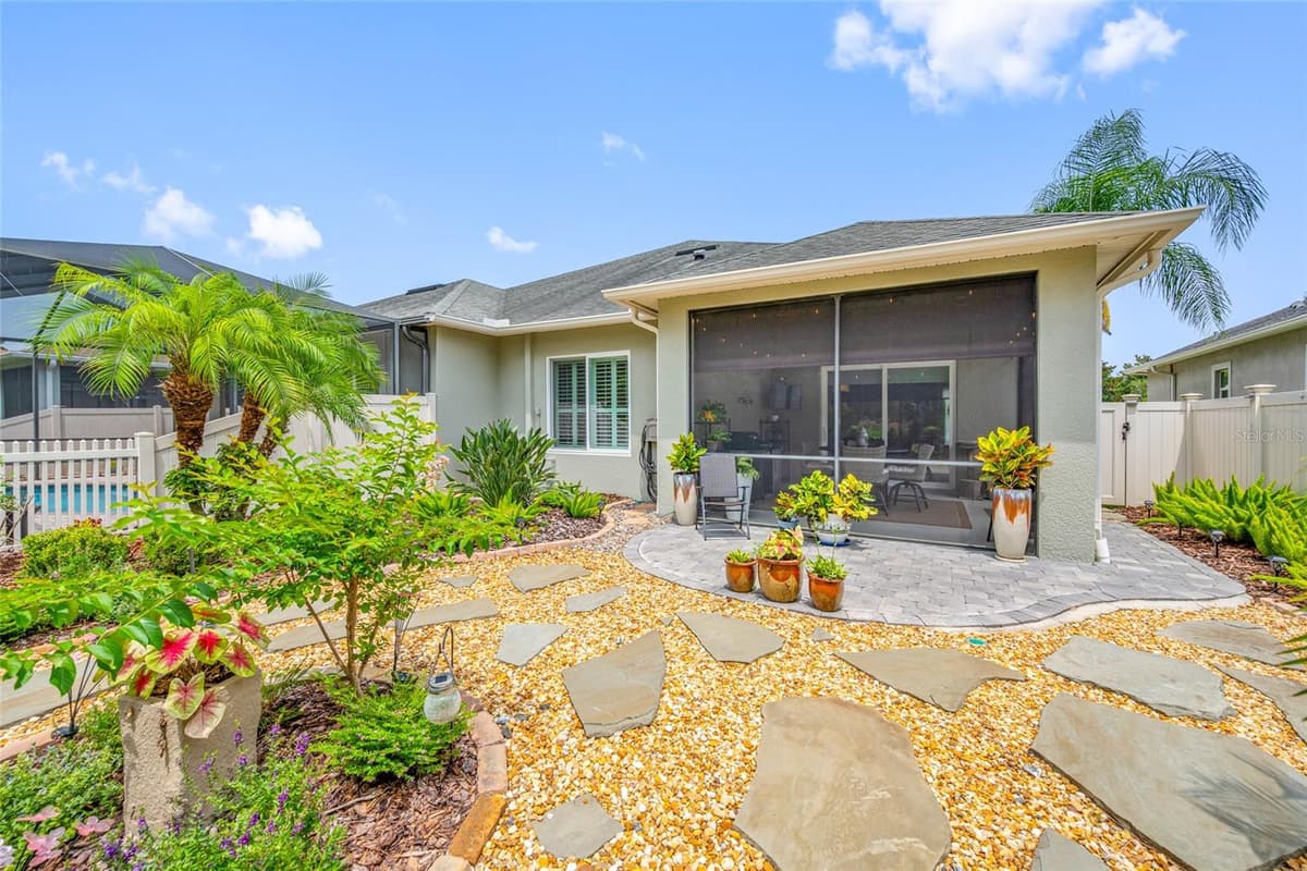 2923 DEVONOAK BOULEVARD — photo 46 of 56