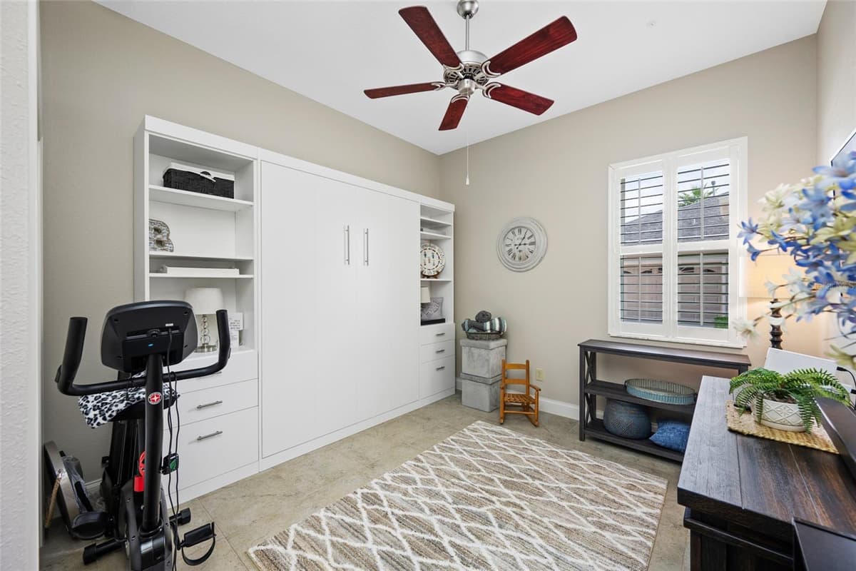 2923 DEVONOAK BOULEVARD — photo 31 of 56