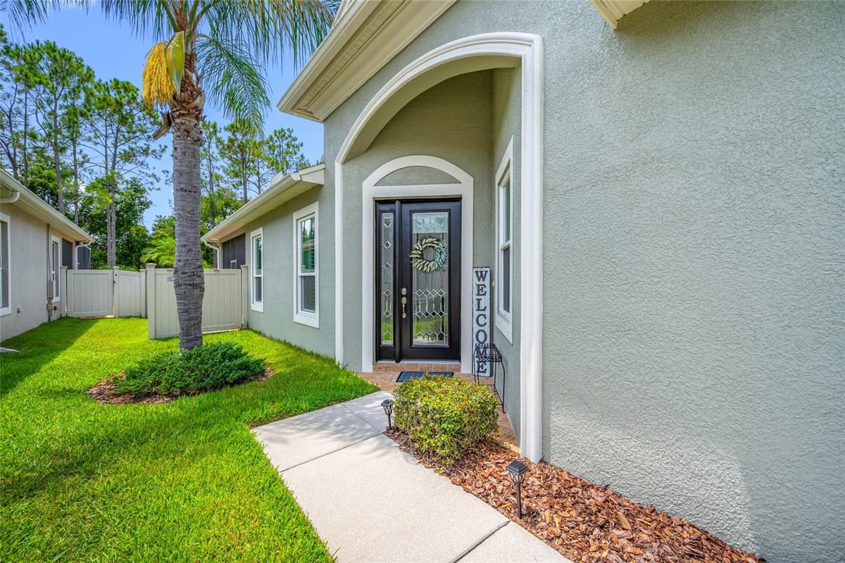 2923 DEVONOAK BOULEVARD — photo 5 of 56