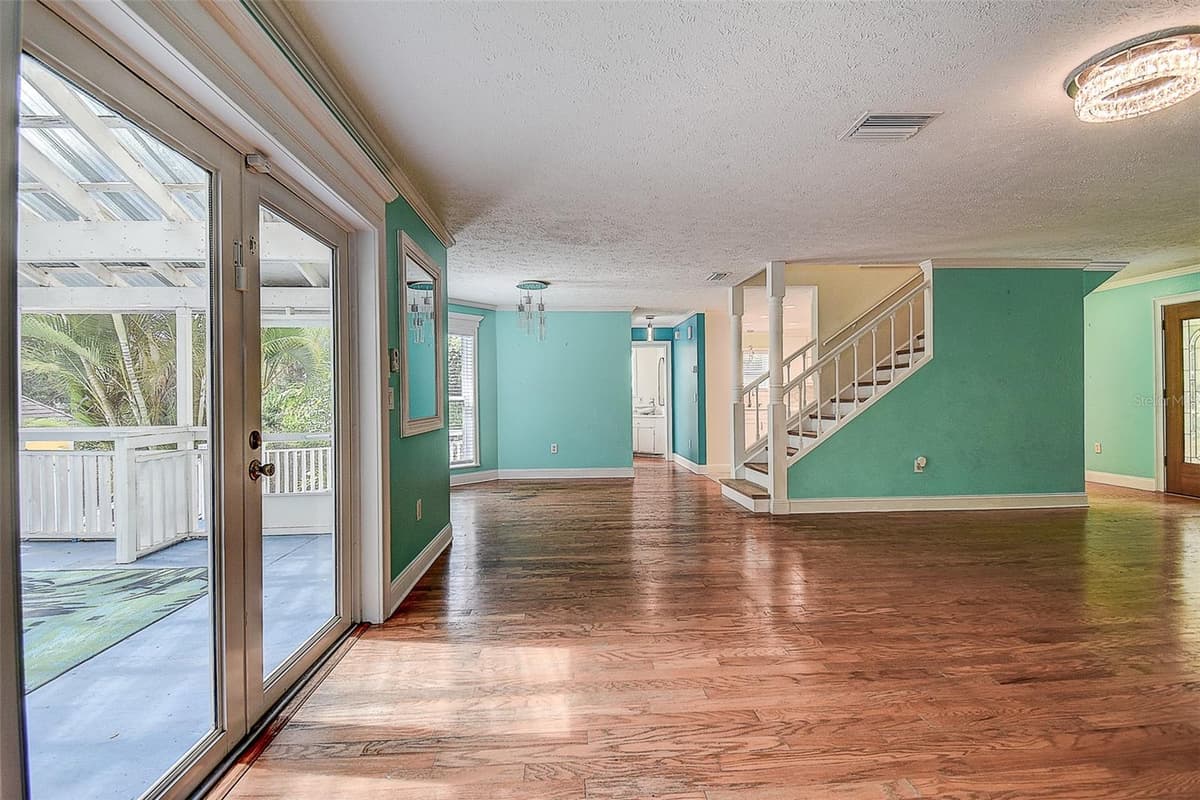 510 WIDEVIEW AVENUE — photo 15 of 50