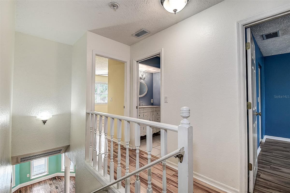 510 WIDEVIEW AVENUE — photo 20 of 50