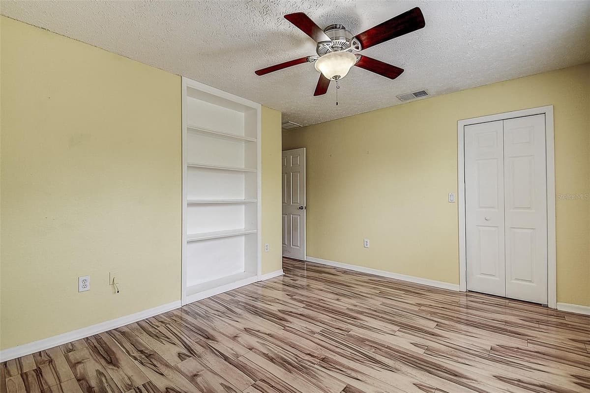 510 WIDEVIEW AVENUE — photo 32 of 50