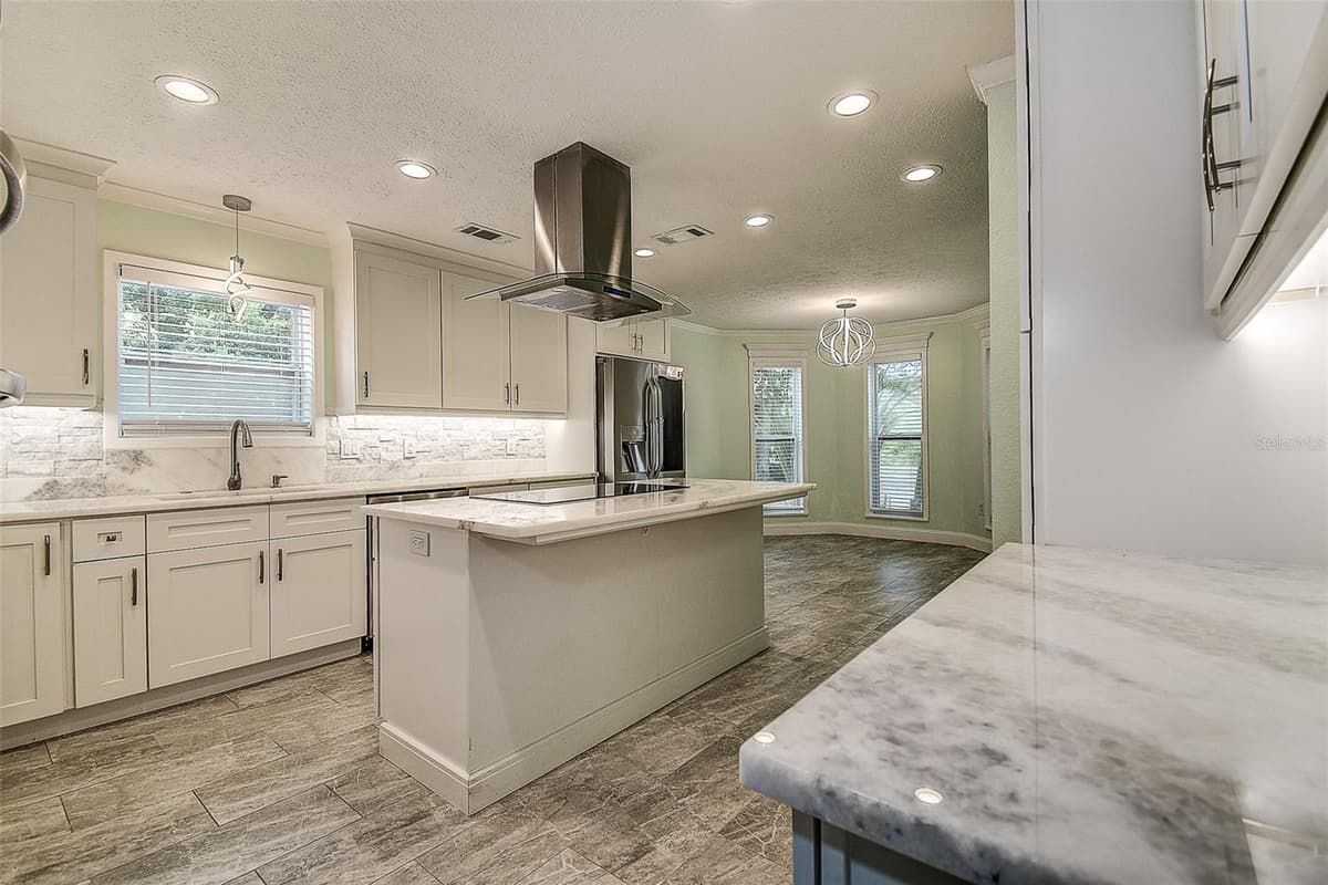 510 WIDEVIEW AVENUE — photo 6 of 50