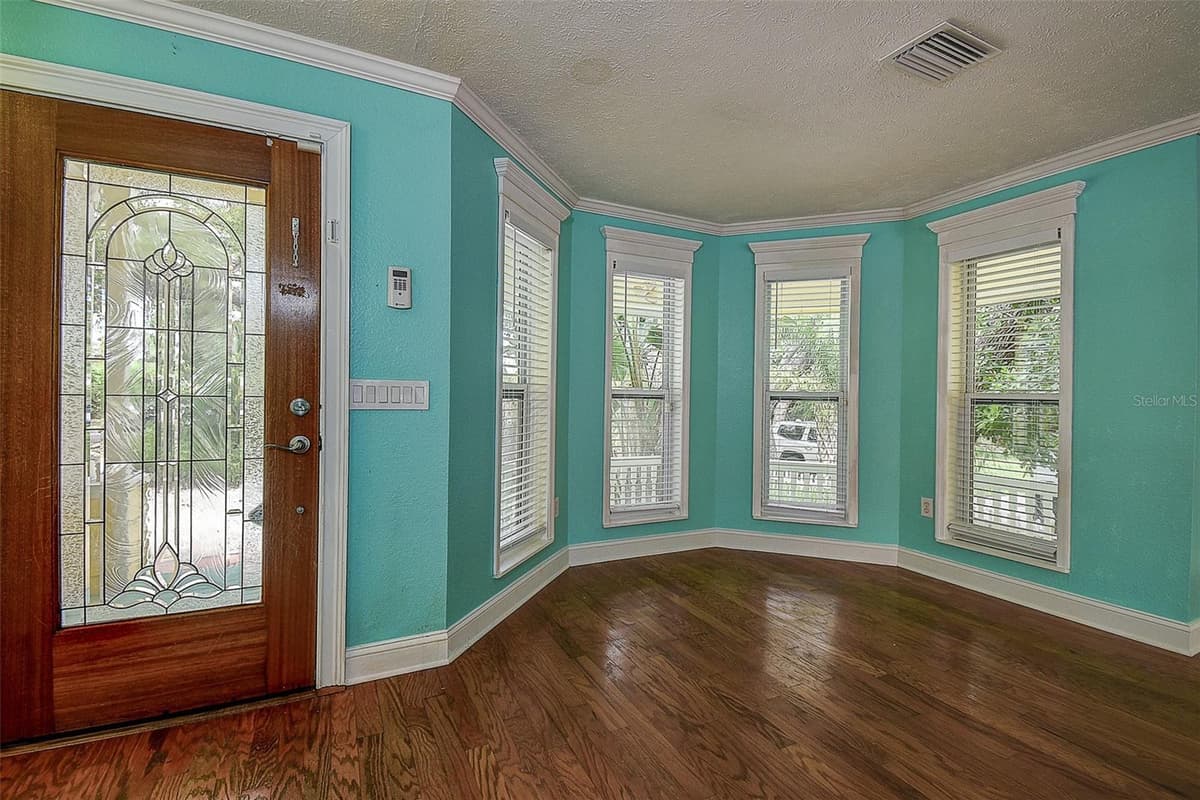 510 WIDEVIEW AVENUE — photo 13 of 50