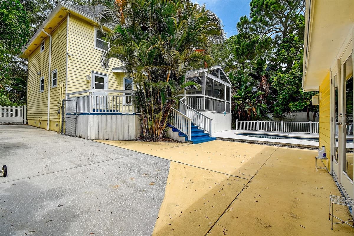 510 WIDEVIEW AVENUE — photo 39 of 50