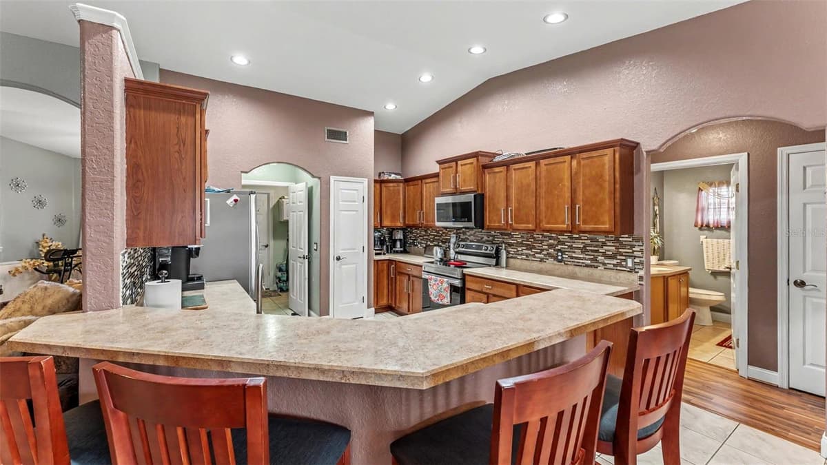 104 BENTLEY OAKS BOULEVARD — photo 29 of 47
