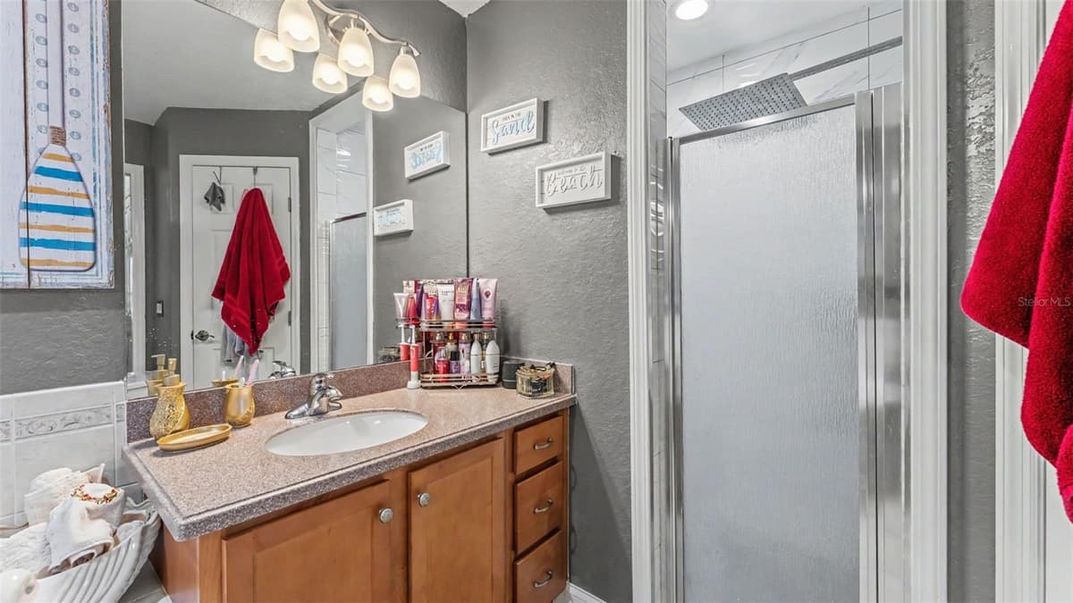 104 BENTLEY OAKS BOULEVARD — photo 14 of 47