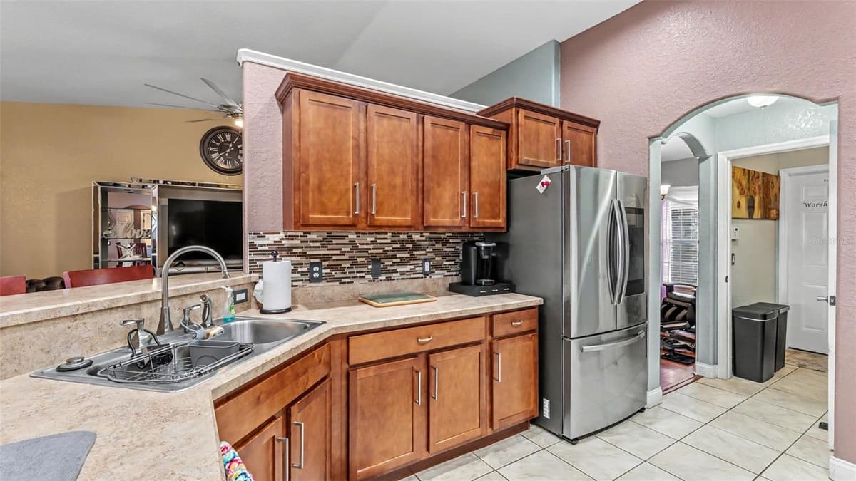 104 BENTLEY OAKS BOULEVARD — photo 30 of 47