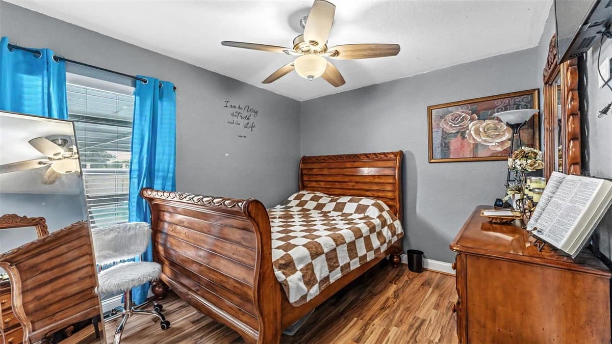 104 BENTLEY OAKS BOULEVARD — photo 36 of 47