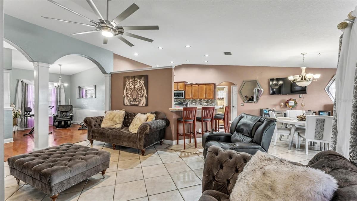 104 BENTLEY OAKS BOULEVARD — photo 19 of 47