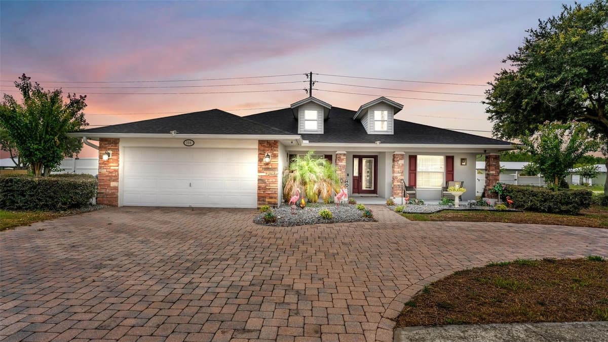 104 BENTLEY OAKS BOULEVARD — photo 1 of 47