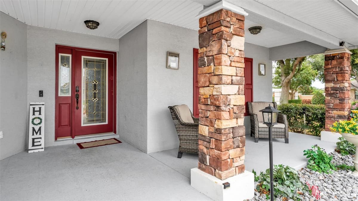 104 BENTLEY OAKS BOULEVARD — photo 6 of 47