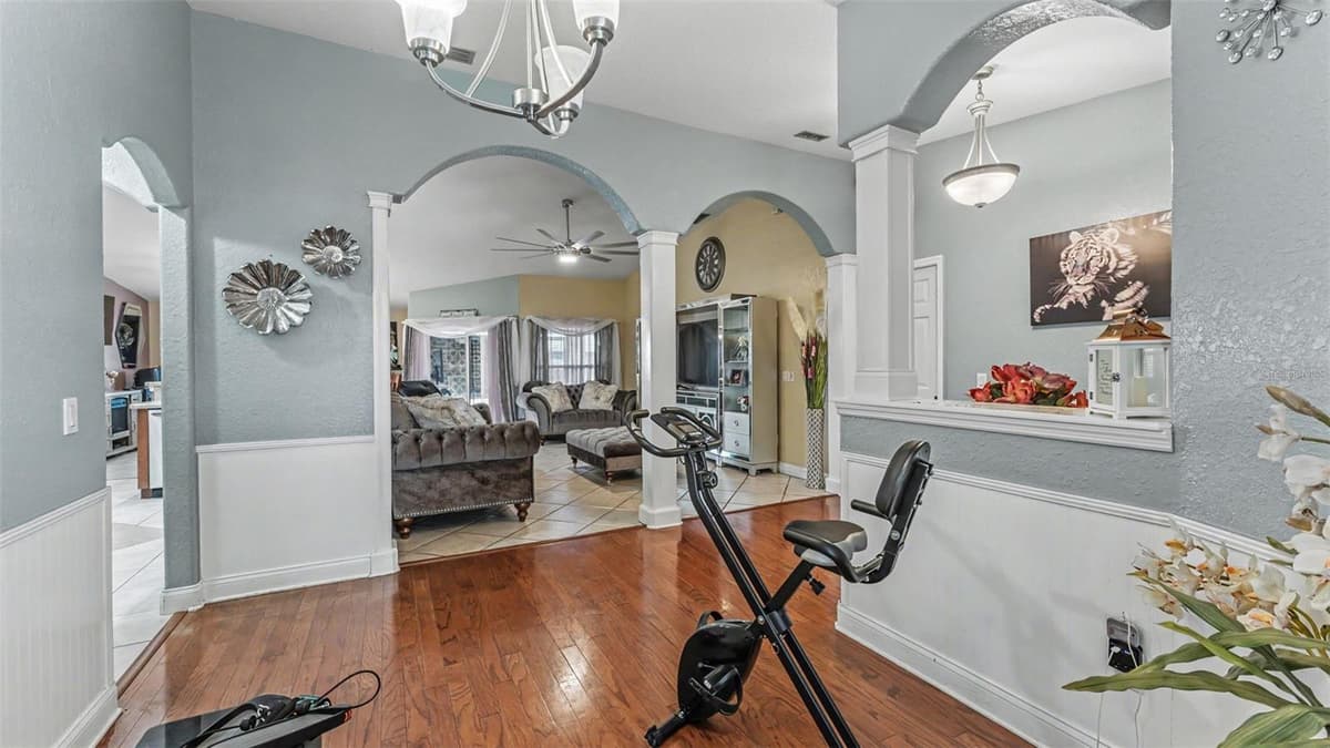 104 BENTLEY OAKS BOULEVARD — photo 23 of 47