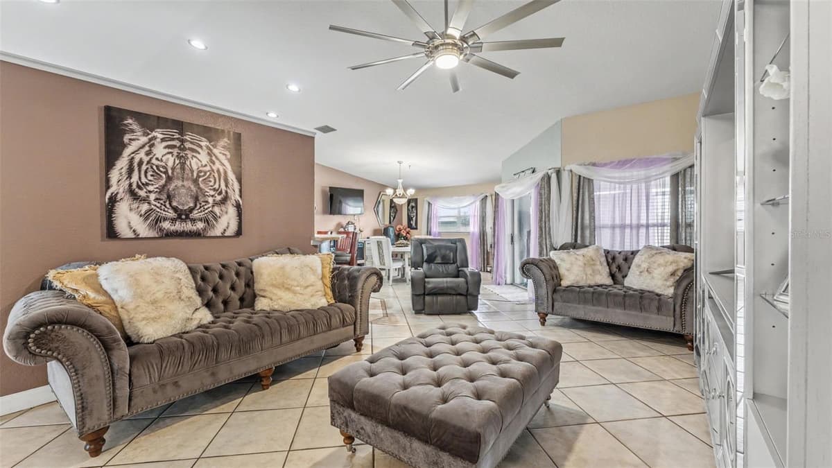 104 BENTLEY OAKS BOULEVARD — photo 17 of 47