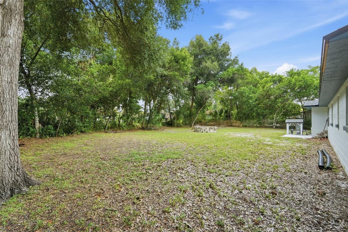 44 VOLUSIA DRIVE — photo 28 of 34